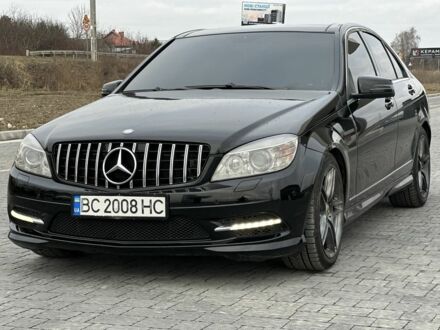 Мерседес 300 2010 в Львове на Automoto.ua Черный Мерседес 300, объемом двигателя 3 л и пробегом 2 тыс. км за 11000 $, фото 1 на Automoto.ua