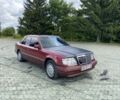 Червоний Мерседес 300, об'ємом двигуна 3 л та пробігом 600 тис. км за 2700 $, фото 2 на Automoto.ua