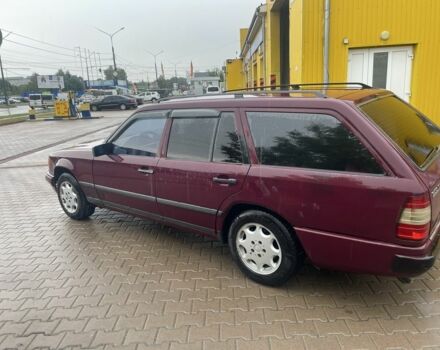 Червоний Мерседес 300, об'ємом двигуна 3 л та пробігом 400 тис. км за 1350 $, фото 9 на Automoto.ua