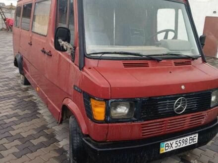 Мерседес 300 1994 в Хмельницком на Automoto.ua Красный Мерседес 300, объемом двигателя 2.87 л и пробегом 1000 тыс. км за 1500 $, фото 1 на Automoto.ua