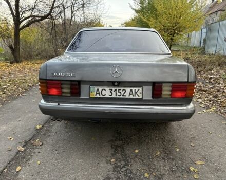 Сірий Мерседес 300, об'ємом двигуна 2.5 л та пробігом 200 тис. км за 879 $, фото 6 на Automoto.ua
