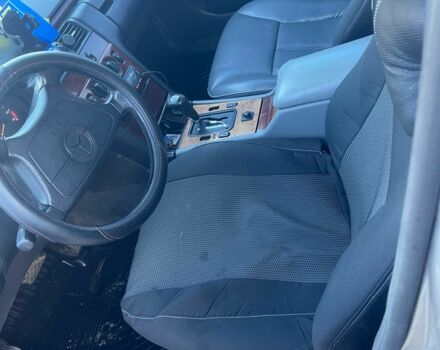 Сірий Мерседес 300, об'ємом двигуна 0 л та пробігом 36 тис. км за 2800 $, фото 7 на Automoto.ua