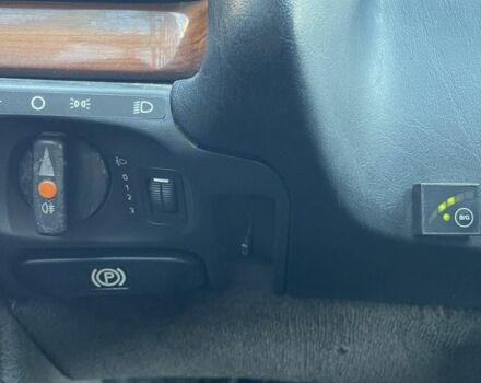 Сірий Мерседес 300, об'ємом двигуна 3.2 л та пробігом 380 тис. км за 3300 $, фото 5 на Automoto.ua