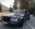Сірий Мерседес 300, об'ємом двигуна 3 л та пробігом 300 тис. км за 2850 $, фото 1 на Automoto.ua