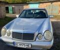 Серый Мерседес 300, объемом двигателя 3 л и пробегом 500 тыс. км за 4700 $, фото 5 на Automoto.ua
