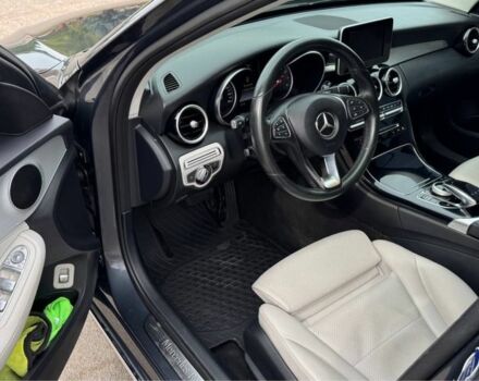 Серый Мерседес 300, объемом двигателя 2 л и пробегом 194 тыс. км за 15500 $, фото 9 на Automoto.ua