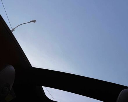 Сірий Мерседес 300, об'ємом двигуна 2 л та пробігом 141 тис. км за 21000 $, фото 15 на Automoto.ua