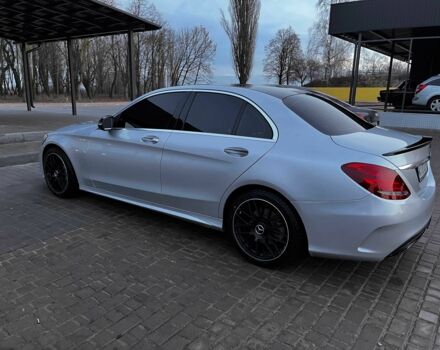 Сірий Мерседес 300, об'ємом двигуна 2 л та пробігом 141 тис. км за 21000 $, фото 2 на Automoto.ua