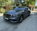 Сірий Мерседес 300, об'ємом двигуна 2 л та пробігом 95 тис. км за 34500 $, фото 1 на Automoto.ua