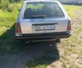 Сірий Мерседес 300, об'ємом двигуна 10 л та пробігом 345 тис. км за 2500 $, фото 3 на Automoto.ua