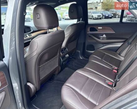 Серый Мерседес 300, объемом двигателя 0 л и пробегом 69 тыс. км за 69000 $, фото 9 на Automoto.ua