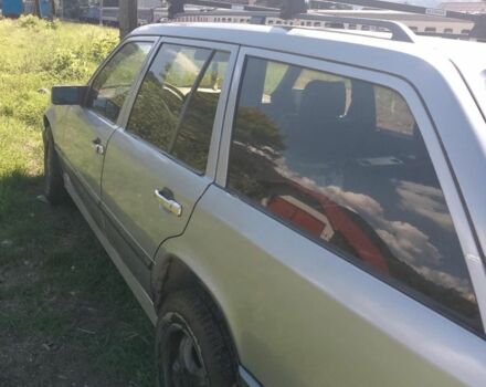 Сірий Мерседес 300, об'ємом двигуна 10 л та пробігом 345 тис. км за 2500 $, фото 1 на Automoto.ua