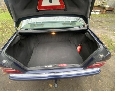 Синий Мерседес 300, объемом двигателя 3 л и пробегом 456 тыс. км за 5900 $, фото 4 на Automoto.ua