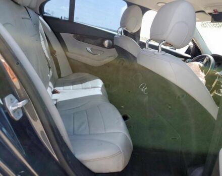 Синий Мерседес 300, объемом двигателя 2 л и пробегом 175 тыс. км за 12900 $, фото 6 на Automoto.ua