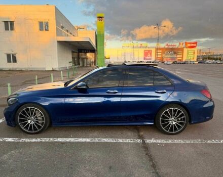 Синій Мерседес 300, об'ємом двигуна 2 л та пробігом 67 тис. км за 32000 $, фото 2 на Automoto.ua