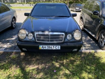 Мерседес 300 1996 в Одессе на Automoto.ua Синий Мерседес 300, объемом двигателя 3 л и пробегом 280 тыс. км за 2500 $, фото 1 на Automoto.ua