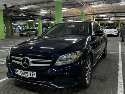 Синий Мерседес 300, объемом двигателя 2 л и пробегом 94 тыс. км за 18300 $, фото 1 на Automoto.ua