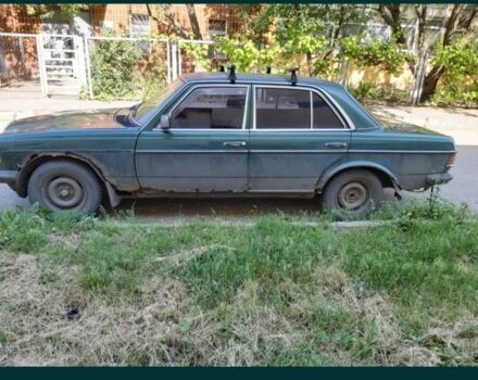 Зеленый Мерседес 300, объемом двигателя 3 л и пробегом 3 тыс. км за 1000 $, фото 3 на Automoto.ua