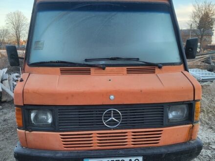 Мерседес 310, об'ємом двигуна 0 л та пробігом 0 тис. км за 2300 $, фото 1 на Automoto.ua