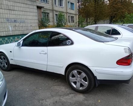 Белый Мерседес 320, объемом двигателя 3.2 л и пробегом 317 тыс. км за 3999 $, фото 3 на Automoto.ua