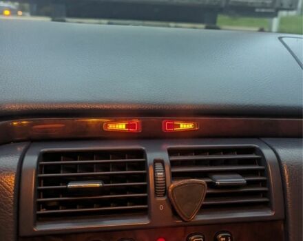 Белый Мерседес 320, объемом двигателя 3.2 л и пробегом 400 тыс. км за 6200 $, фото 7 на Automoto.ua