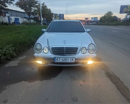 Белый Мерседес 320, объемом двигателя 0 л и пробегом 380 тыс. км за 6100 $, фото 3 на Automoto.ua