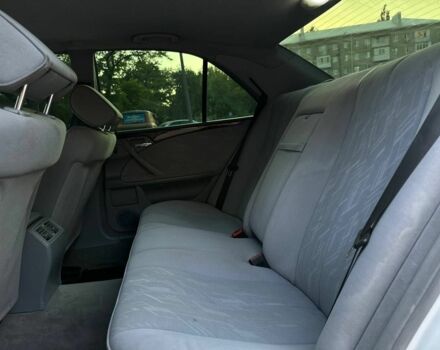 Белый Мерседес 320, объемом двигателя 3.2 л и пробегом 336 тыс. км за 4850 $, фото 6 на Automoto.ua