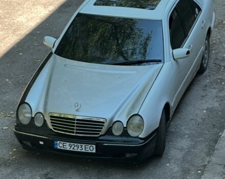 Белый Мерседес 320, объемом двигателя 3.2 л и пробегом 22 тыс. км за 3800 $, фото 5 на Automoto.ua