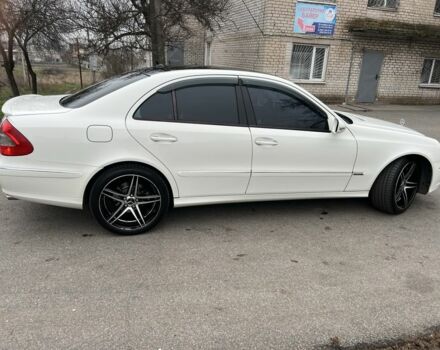 Белый Мерседес 320, объемом двигателя 3 л и пробегом 236 тыс. км за 10999 $, фото 5 на Automoto.ua