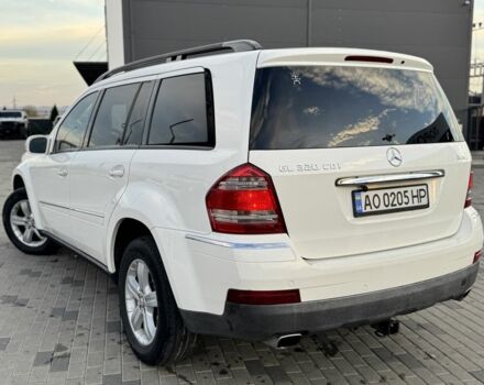 Белый Мерседес 320, объемом двигателя 3 л и пробегом 400 тыс. км за 13400 $, фото 6 на Automoto.ua