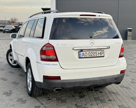 Белый Мерседес 320, объемом двигателя 3 л и пробегом 400 тыс. км за 13400 $, фото 3 на Automoto.ua