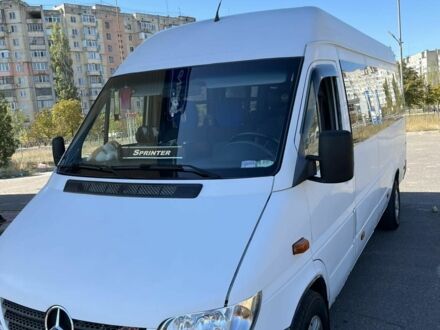 Мерседес 320 2002 в Николаеве на Automoto.ua Белый Мерседес 320, объемом двигателя 2.7 л и пробегом 710 тыс. км за 11500 $, фото 1 на Automoto.ua