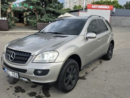 Мерседес 320 2006 у Лозовой на Automoto.ua Бежевий Мерседес 320, об'ємом двигуна 3 л та пробігом 253 тис. км за 8800 $, фото 1 на Automoto.ua