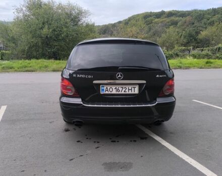 Черный Мерседес 320, объемом двигателя 3 л и пробегом 237 тыс. км за 8500 $, фото 2 на Automoto.ua