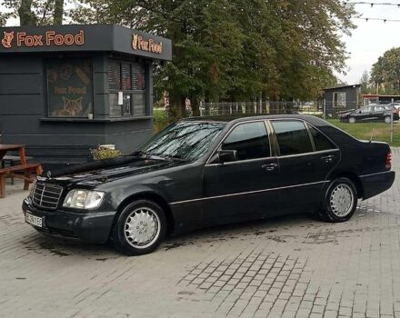 Чорний Мерседес 320, об'ємом двигуна 3.2 л та пробігом 450 тис. км за 4500 $, фото 3 на Automoto.ua