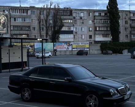 Черный Мерседес 320, объемом двигателя 3.2 л и пробегом 380 тыс. км за 4200 $, фото 2 на Automoto.ua