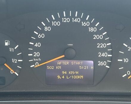 Черный Мерседес 320, объемом двигателя 3.2 л и пробегом 380 тыс. км за 4200 $, фото 4 на Automoto.ua