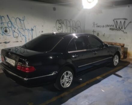 Чорний Мерседес 320, об'ємом двигуна 3.2 л та пробігом 337 тис. км за 4650 $, фото 4 на Automoto.ua