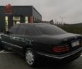 Чорний Мерседес 320, об'ємом двигуна 3.2 л та пробігом 370 тис. км за 4299 $, фото 5 на Automoto.ua