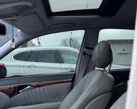 Чорний Мерседес 320, об'ємом двигуна 3.2 л та пробігом 598 тис. км за 4700 $, фото 16 на Automoto.ua