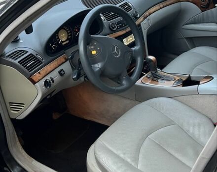 Чорний Мерседес 320, об'ємом двигуна 3.2 л та пробігом 598 тис. км за 4700 $, фото 10 на Automoto.ua