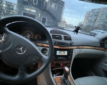 Чорний Мерседес 320, об'ємом двигуна 3.2 л та пробігом 598 тис. км за 4700 $, фото 12 на Automoto.ua