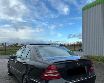 Черный Мерседес 320, объемом двигателя 3.2 л и пробегом 227 тыс. км за 10000 $, фото 4 на Automoto.ua