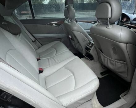 Чорний Мерседес 320, об'ємом двигуна 3.2 л та пробігом 598 тис. км за 4700 $, фото 8 на Automoto.ua