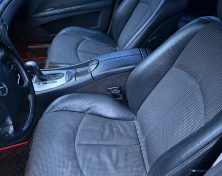 Черный Мерседес 320, объемом двигателя 3.2 л и пробегом 360 тыс. км за 7000 $, фото 9 на Automoto.ua