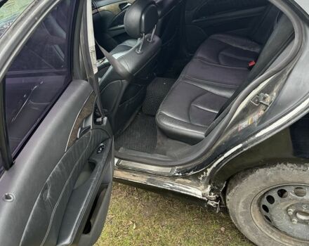 Черный Мерседес 320, объемом двигателя 3.2 л и пробегом 231 тыс. км за 2200 $, фото 6 на Automoto.ua