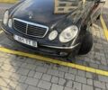 Черный Мерседес 320, объемом двигателя 3.2 л и пробегом 370 тыс. км за 8200 $, фото 1 на Automoto.ua