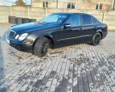 Черный Мерседес 320, объемом двигателя 0 л и пробегом 300 тыс. км за 3910 $, фото 1 на Automoto.ua