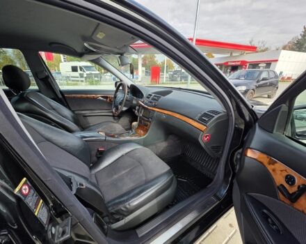 Черный Мерседес 320, объемом двигателя 3 л и пробегом 326 тыс. км за 4500 $, фото 8 на Automoto.ua