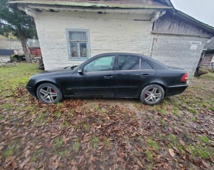 Черный Мерседес 320, объемом двигателя 0 л и пробегом 300 тыс. км за 1800 $, фото 2 на Automoto.ua